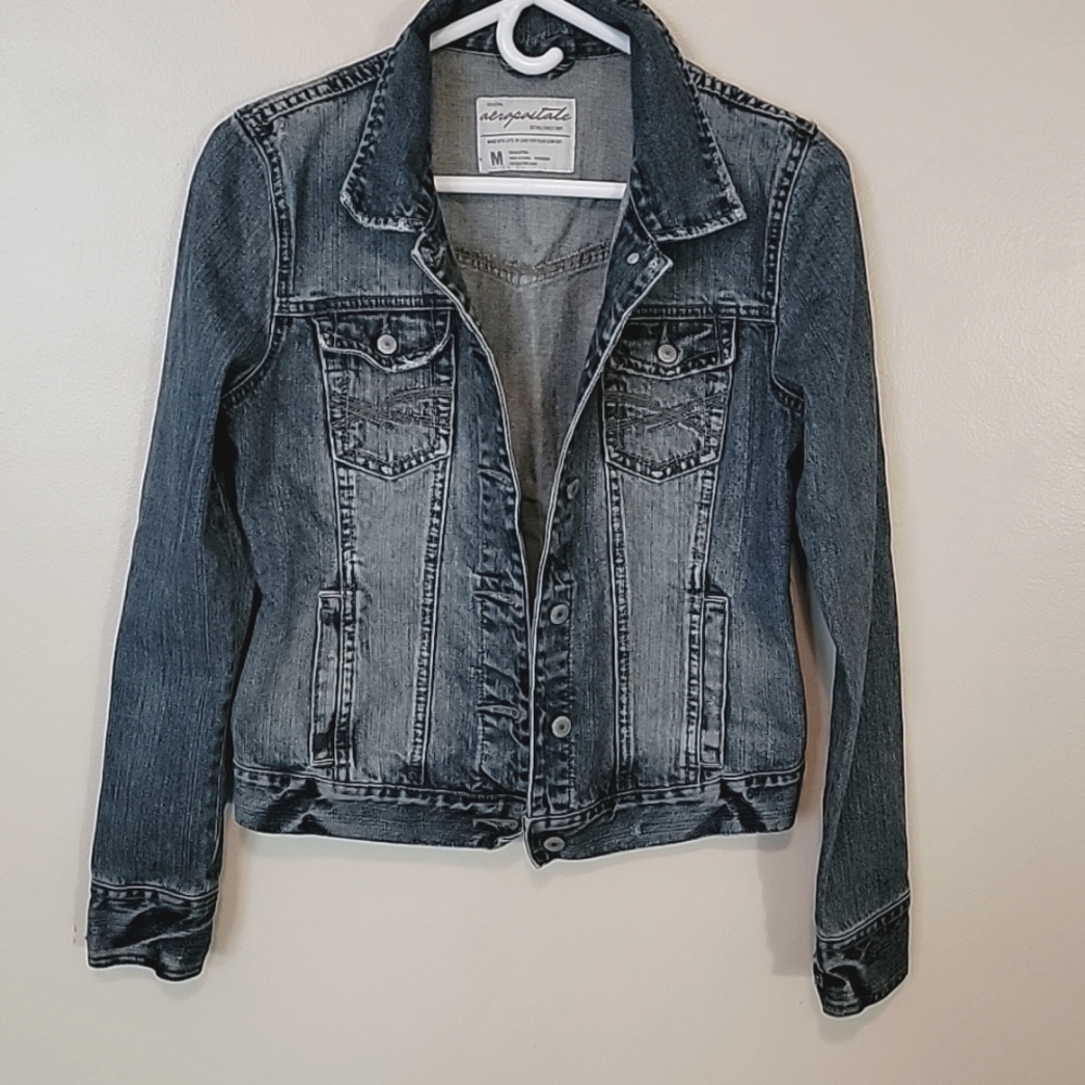 Aeropostale women's distressed jean jacket M